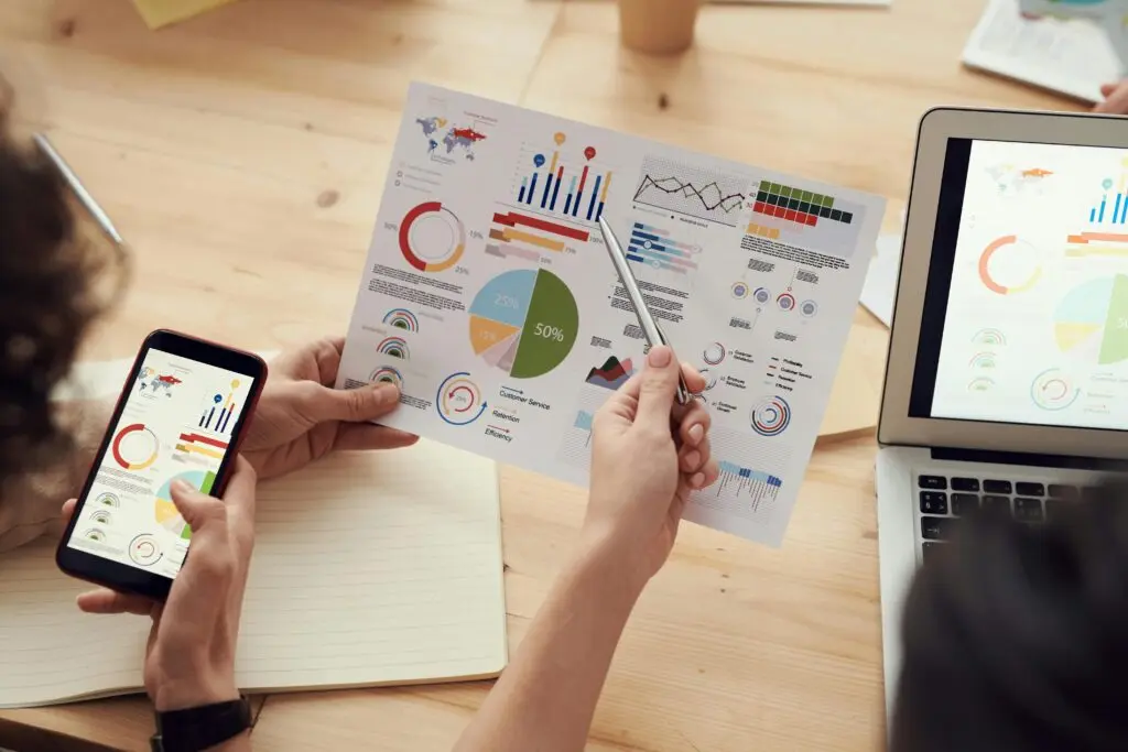 best digital marketing strategist in kannur analyzing data